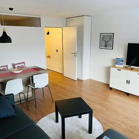 Alpen-fewo, Quadra 125 Apartment Flims